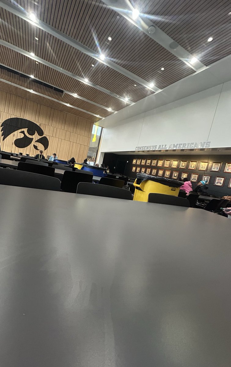 Thank you for the spring practice invite, I’m excited to come prove myself at camp! <a href="/Coach_Niemann/">Jay Niemann</a> <a href="/CoachVandeMerkt/">Billy VandeMerkt</a> <a href="/CoachTimLester/">Tim Lester</a>