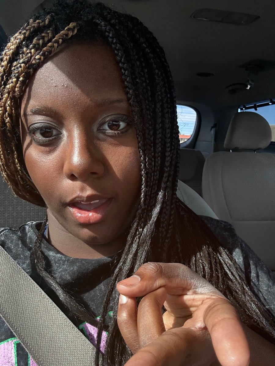 Lewis🕯️🎼 tweet media