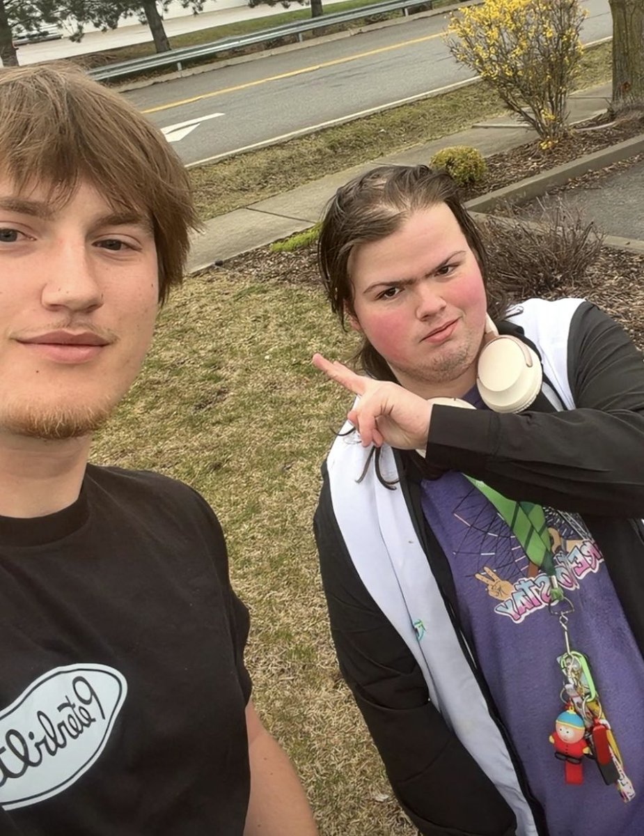 SmokeyMcCrack tweet media