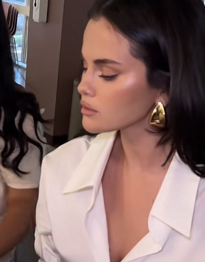 ⃟⃟⃟ tweet media