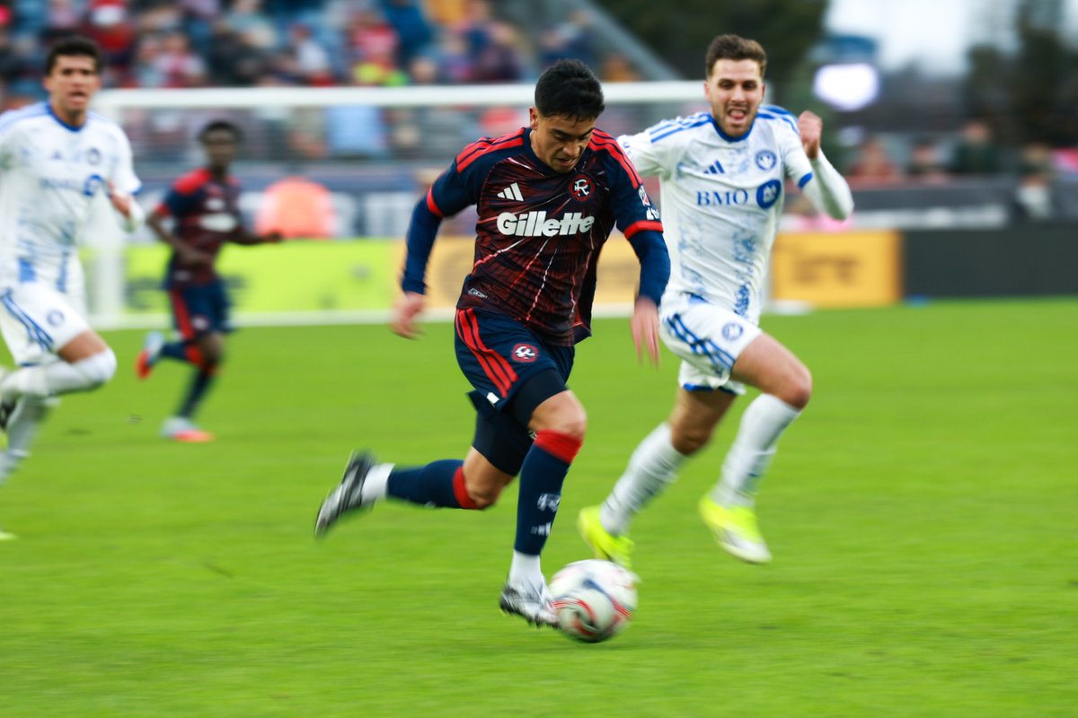 Match Recap: Langoni, Fofana &amp; Miller goals lead New England to 3-0 victory over CF Montréal

• Luca Langoni (7')
• Mamadou Fofana (76')
• Peyton Miller (90+3')
• HC Marko Mitrović (34' 🟥)

📸: <a href="/AdrianHeinsohn/">Adrian Heinsohn-Roe</a> 
#NERevs | #CFMTL | #MLS
📰:prostinternational.com/2026/04/04/lan…