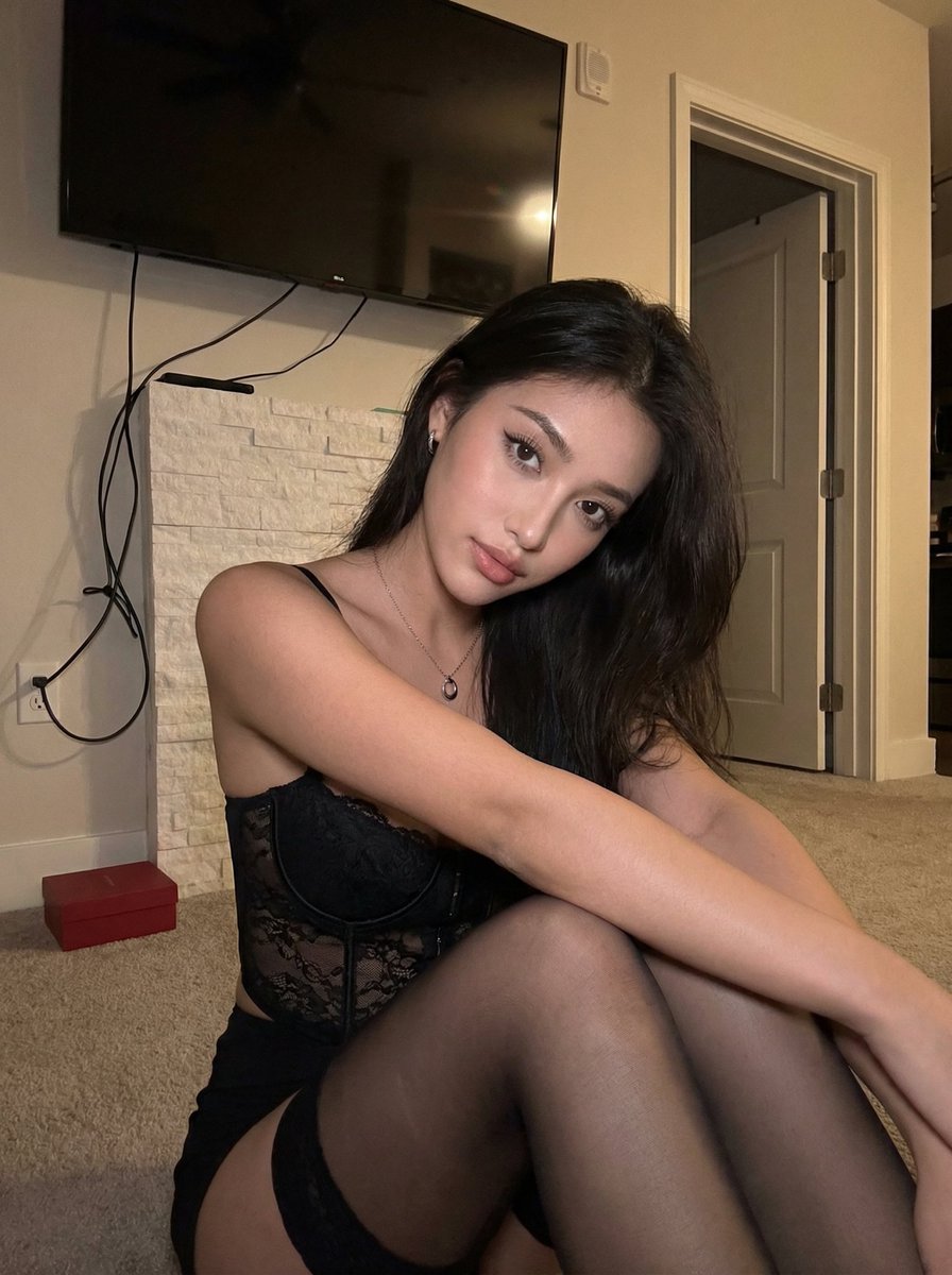 parisreevess's tweet photo. Instagram got suspended. Fuck you @Meta https://t.co/gaKdK7fTt2