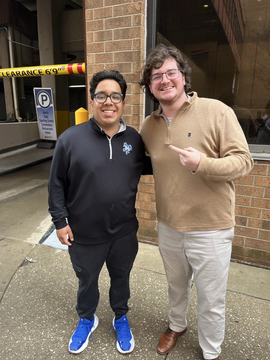 KlimaMicah's tweet photo. Had the best time the past couple days at the final four! Lots of networking and trying to get that next opportunity. Even met the greatest of all managers! #aura https://t.co/ZK4hTHuG3d