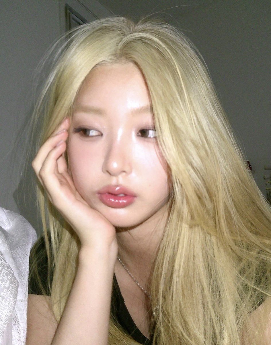 cat 💫 tweet media