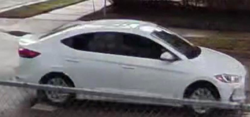 CrimeWatchMpls's tweet photo. Submitted from NE Minneapolis: 2024 Gray Chevy Malibu stolen out of Downtown Minneapolis along with a white Hyundai Sonata with Wisconsin plates. Occupied by black males with medical masks. Driving reckless and throwing out personal belongings in #NEMPLS. https://t.co/sGUvMx26NX