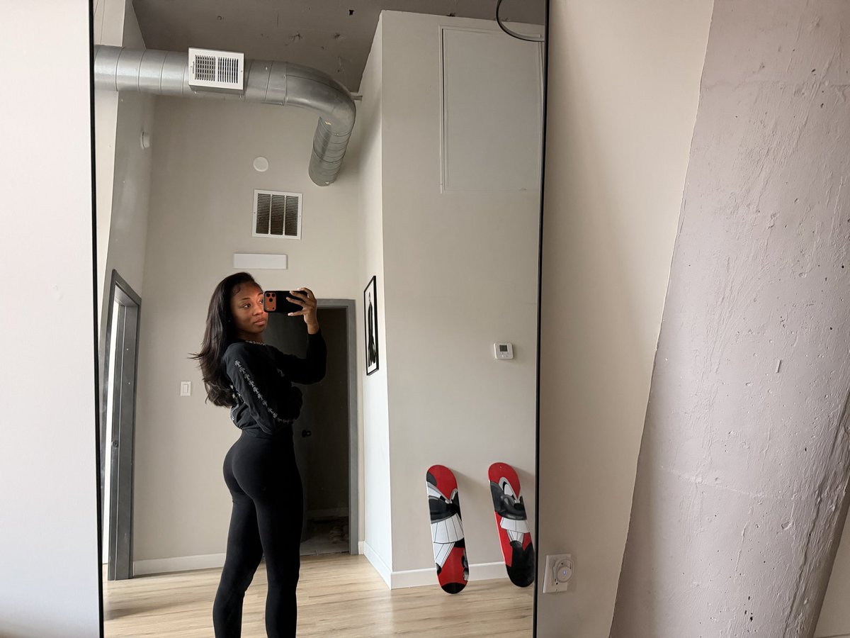 Tatyanna tweet media