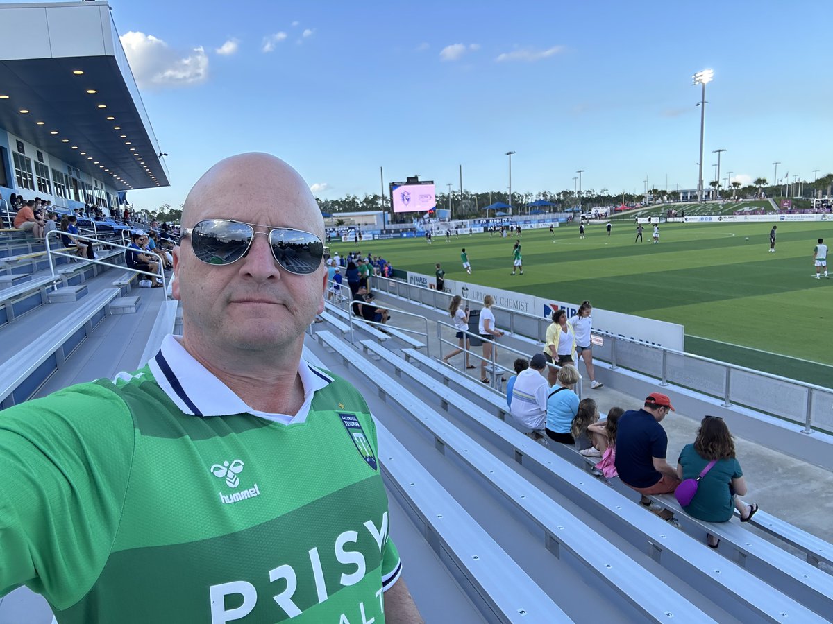 cosmoscon tweet media