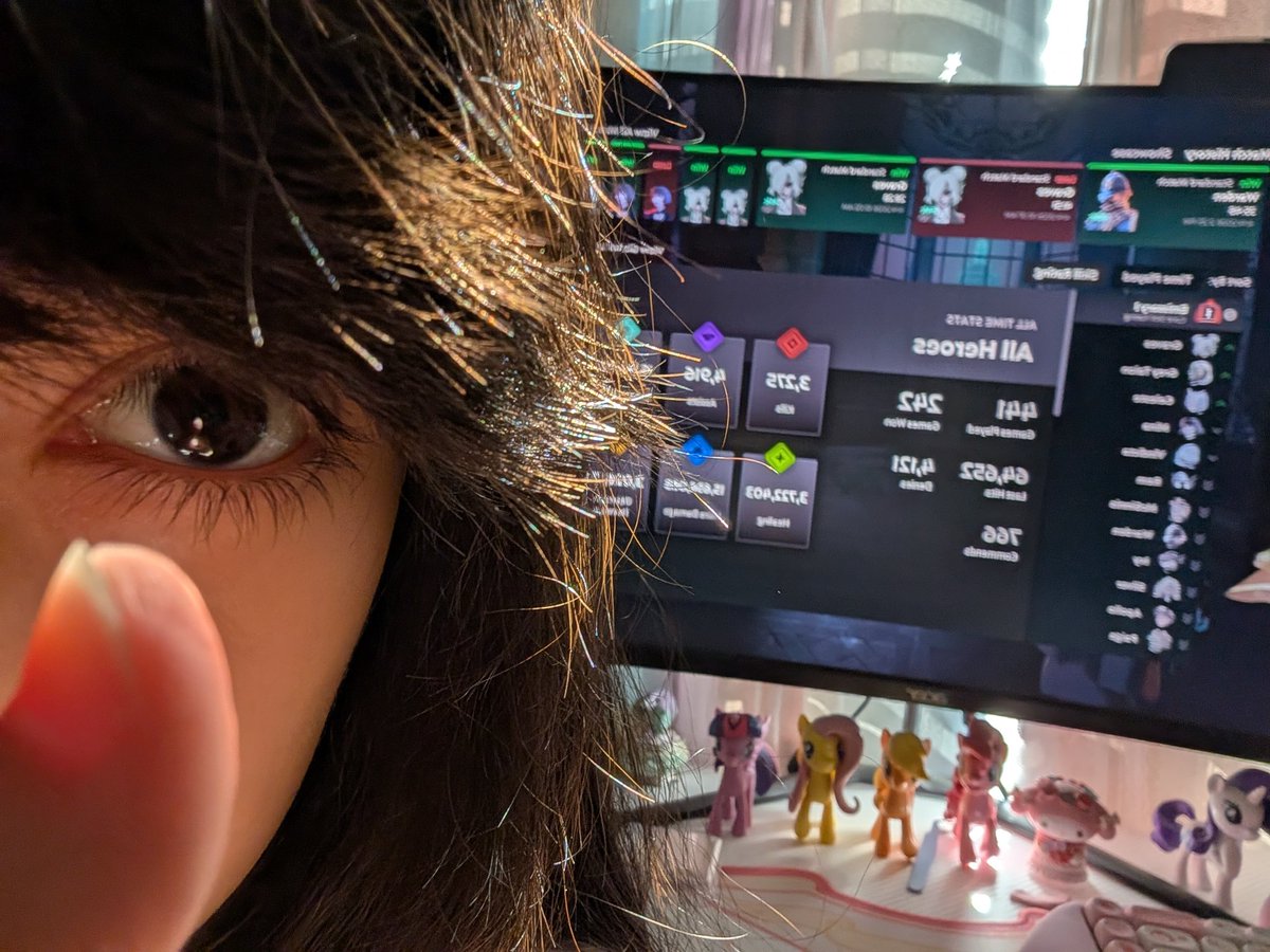 プカラ tweet media