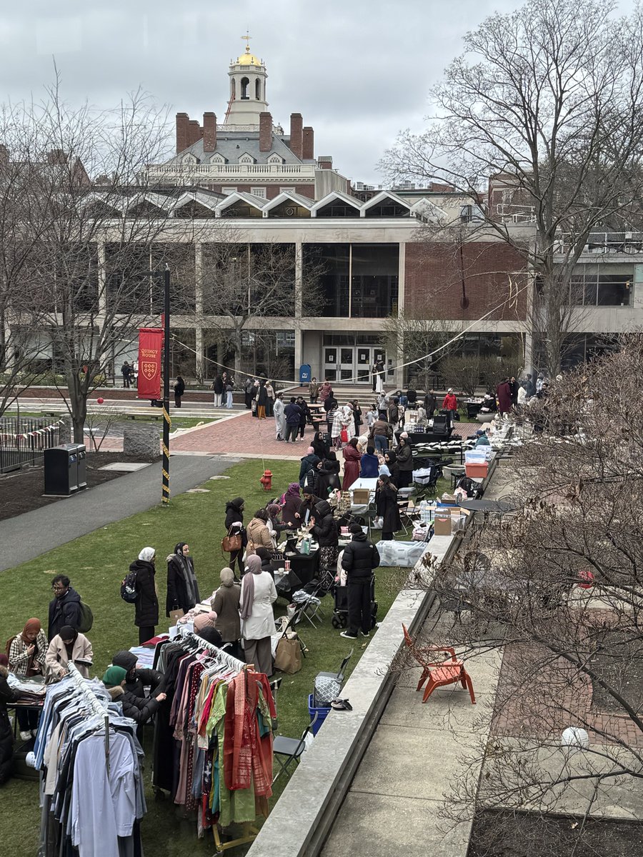 Harvard Republican Club tweet media