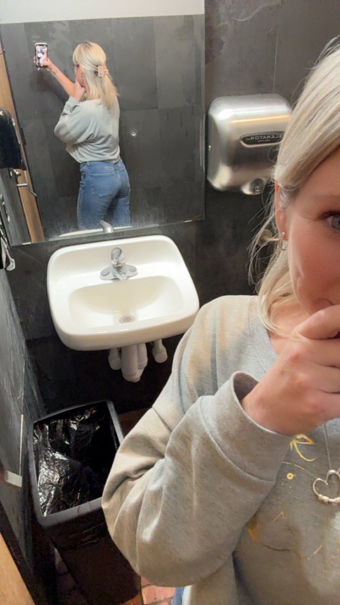 X-Ray Barbie💞; Sarah with an H (Mama Smoke) tweet media