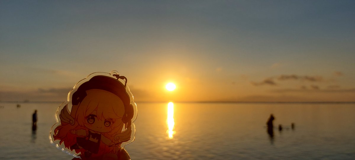 Shana Ophelia 💫 UVER ID tweet media