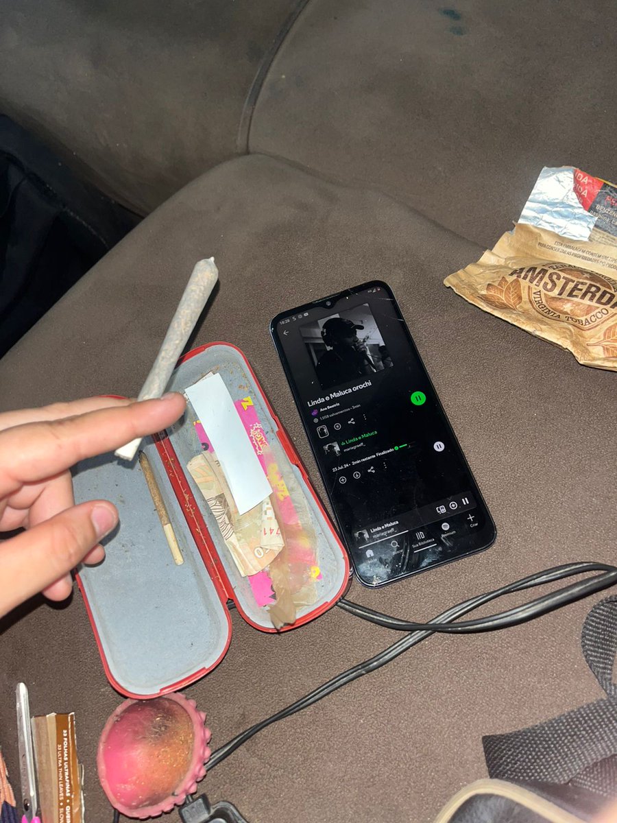 SophiaAnge87568's tweet photo. Será q essa sexta, em uma ilha, q quase ninguém conhece, onde vc vai tem maconha, será q tá ruim será, só faltou meu amor #cantinadaserra #volteamor #fuiiii #iuuuu https://t.co/DRxJpdTLYV