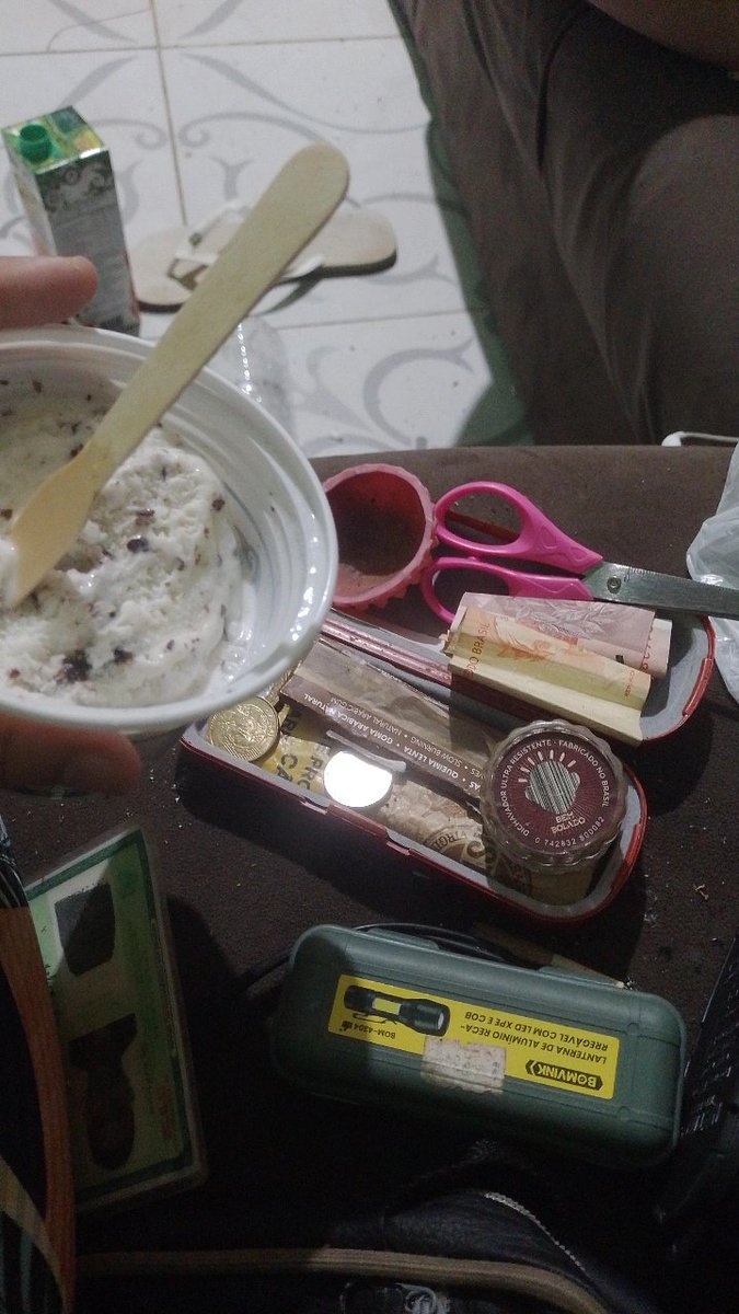 SophiaAnge87568's tweet photo. Será q essa sexta, em uma ilha, q quase ninguém conhece, onde vc vai tem maconha, será q tá ruim será, só faltou meu amor #cantinadaserra #volteamor #fuiiii #iuuuu https://t.co/DRxJpdTLYV