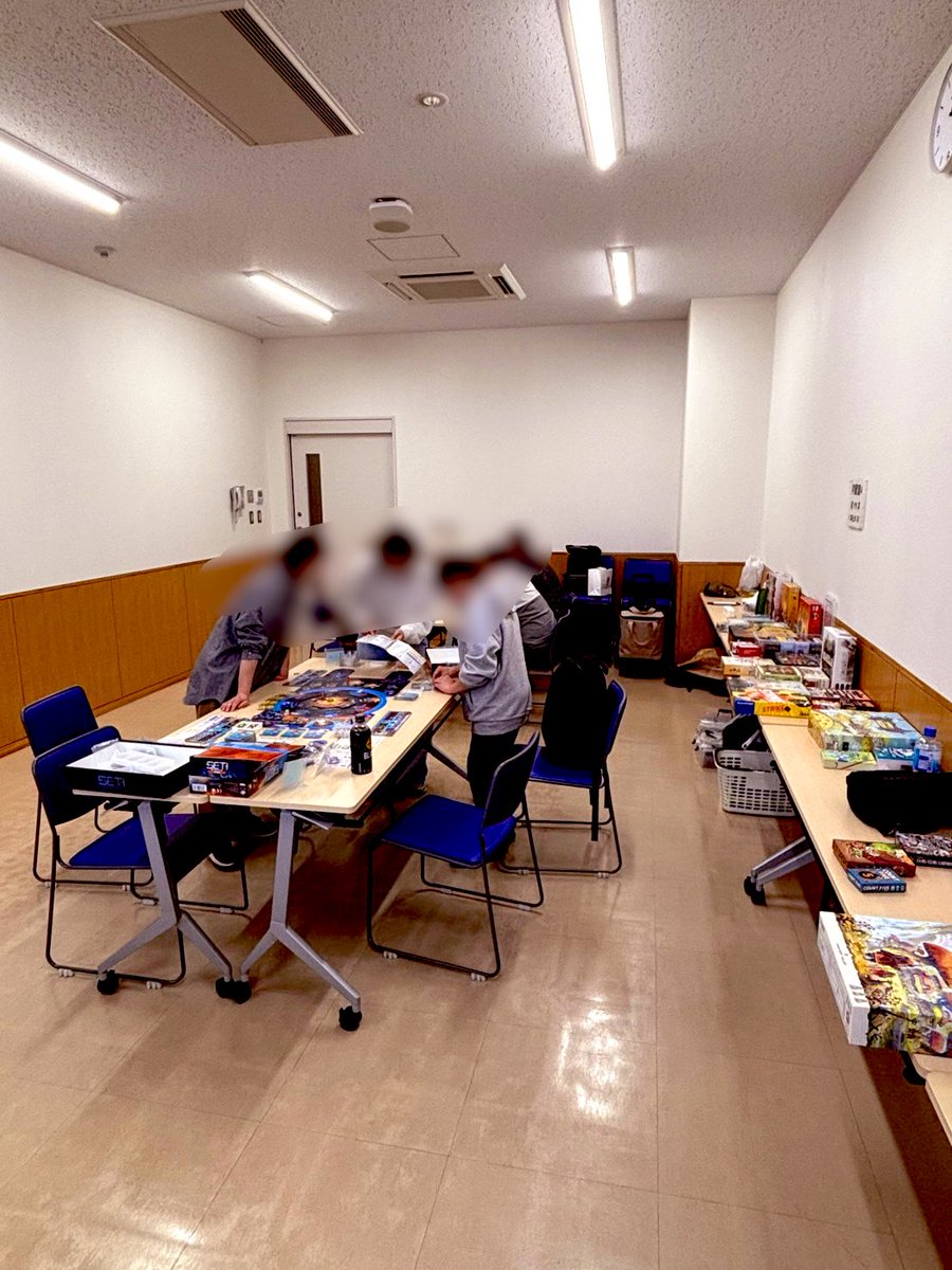 Viki_Maru_Link's tweet photo. ありがたいことに10名の方にお越しくださり、皆さんに助けていただきながら何とか終えることができました🙇‍♂️設営〜進行までバタバタでしたが、楽しんでいただけたようで嬉しいです🥹
ご意見もいただきつつ良い会にしていければと思います🙏ぜひ遊びに来てください✨
#宮ボ同
#宇都宮ボードゲーム同好会 https://t.co/Smb4RcrHw0