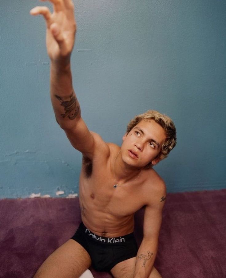 dominic fike pics tweet media