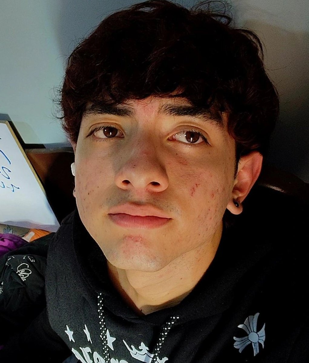 Faggotron3000 tweet media