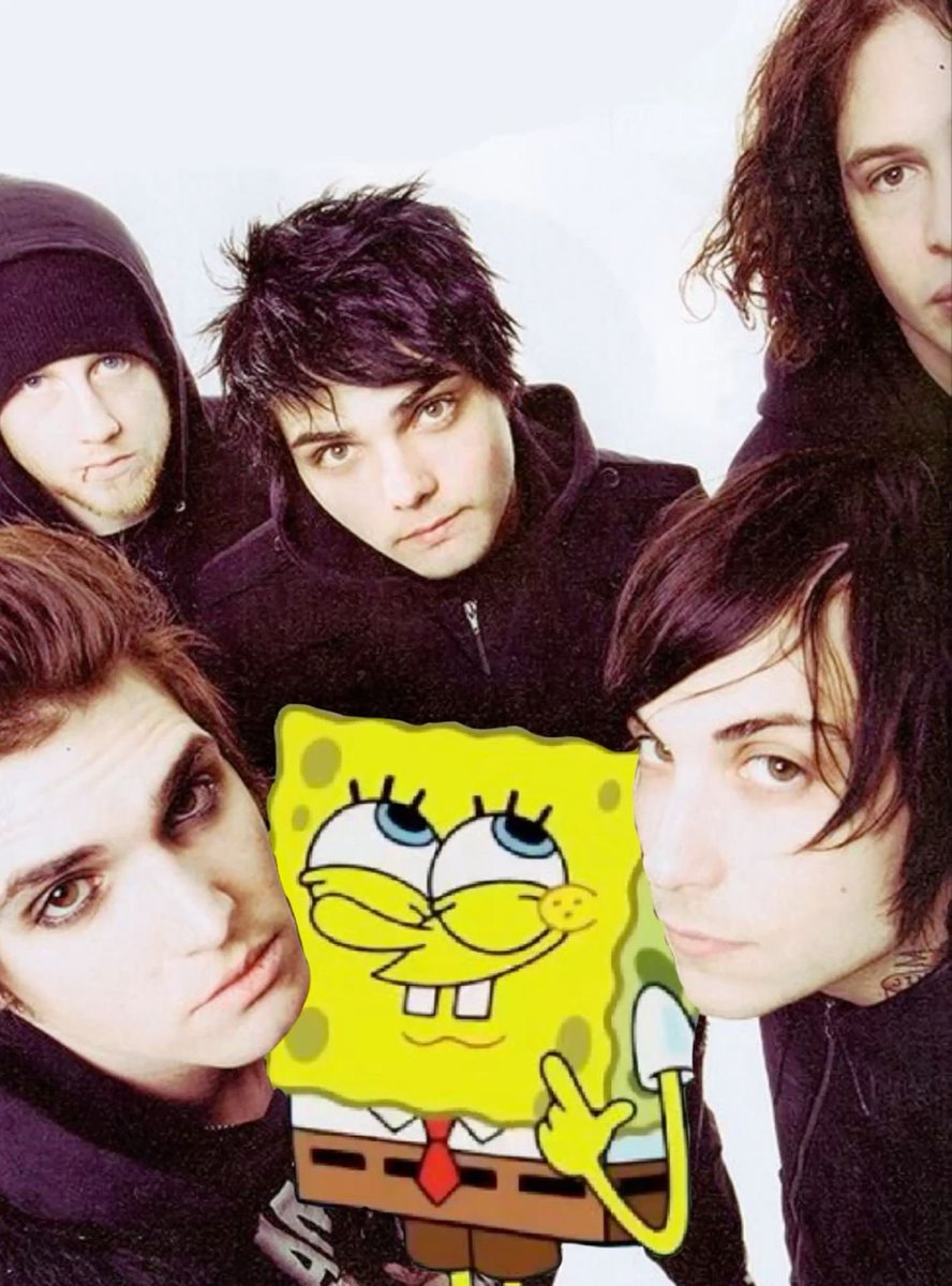 amyยฐ-ยฐ (mcr queens 8/9) tweet media