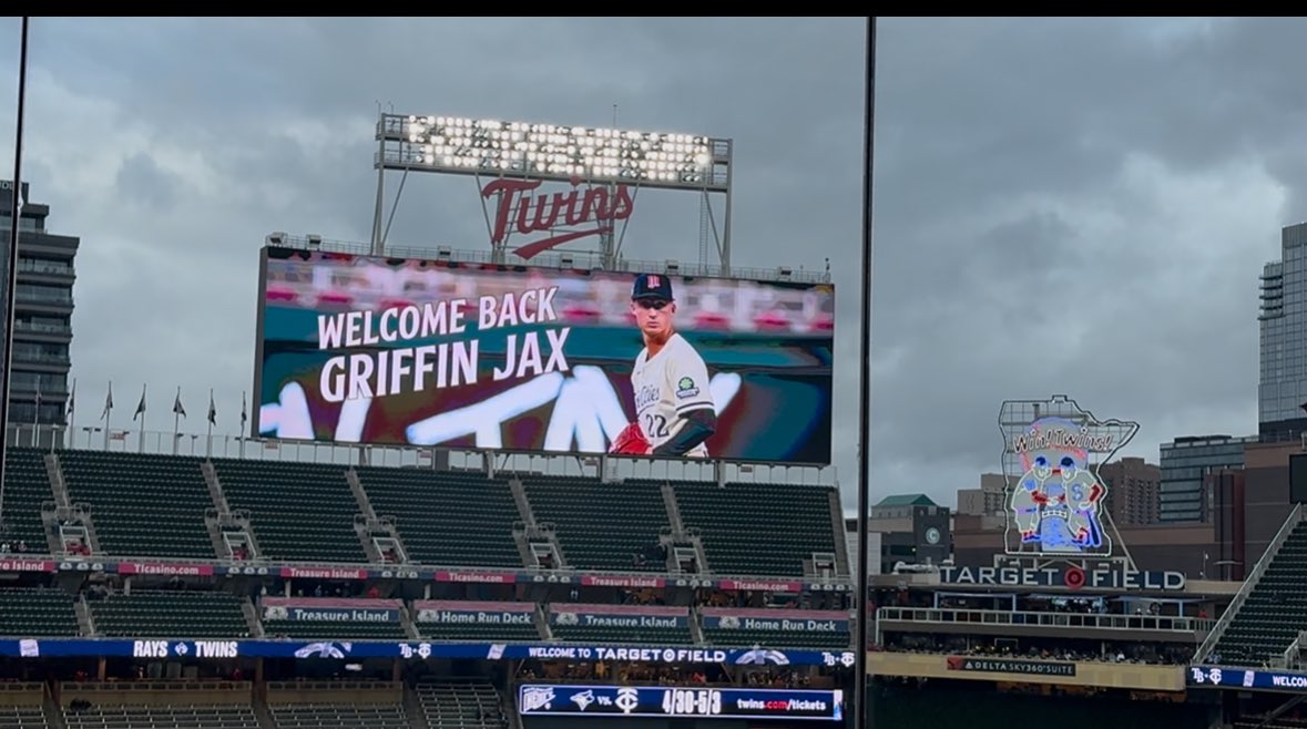 Marc Topkin tweet media