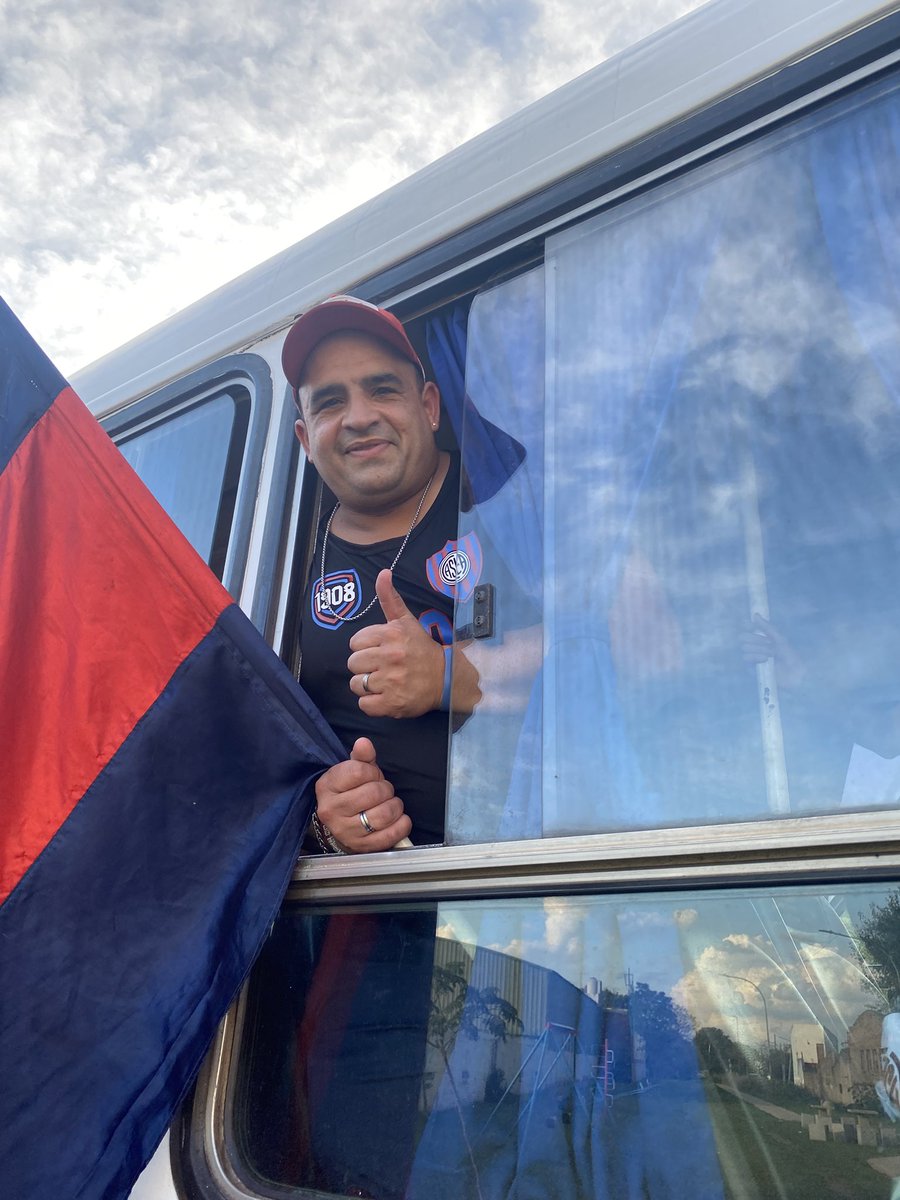 Azulgrana_lanus's tweet photo. 🧨😎 Ayer por la tarde/noche junto con toda nuestra banda del Patón fuimos alentar al ciclón  1 vs 0 Estudiantes de La Plata .
Se le hicieron entrega de 😊 

VAMOS SAN LORENZO 💪🏻💙❤️

#copaliga #sanlorenzo 
#labandadelpaton #masque90minutos https://t.co/PuCJ1Fao3P