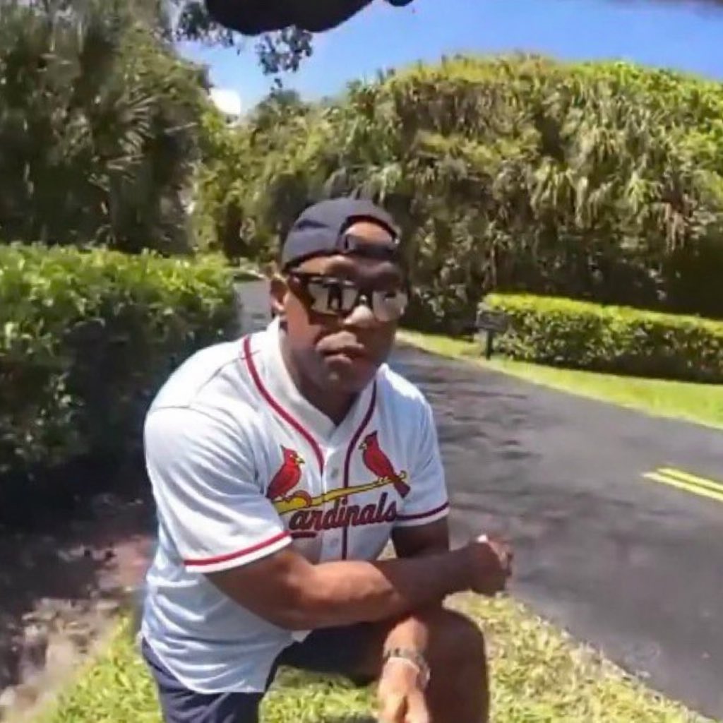 Me watching the 2021 Cardinals win 17 in a row going into the playoffs just for Alex Reyes to blow it in the Wild Card game