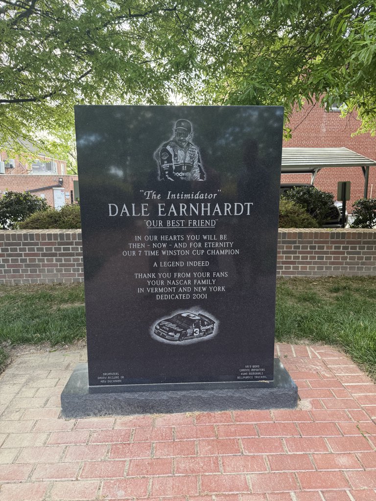 Harrison_Crain's tweet photo. Back in Kannapolis for the first time since I was a kid #KannapolisIntimidators @DaleJr https://t.co/HzFsrZaMFs