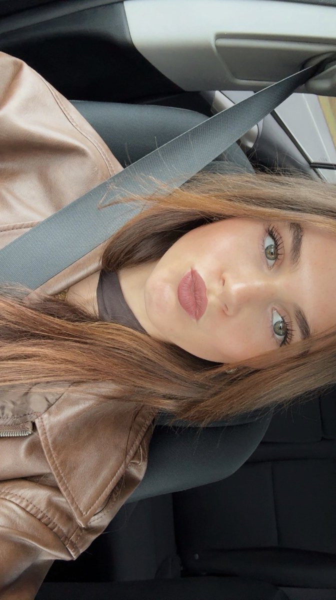 needlesbeedles6's tweet image. PARTY TIMEEEEEEEEEE 🫶🫶🫶🫶🫶🫶🫶🫶🫶 #girlmaxxing #girlypop #function #alcohol #partylikeahousemate 🥰🥰