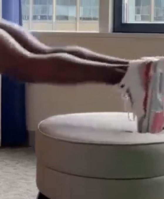 DC2710🏙 tweet media