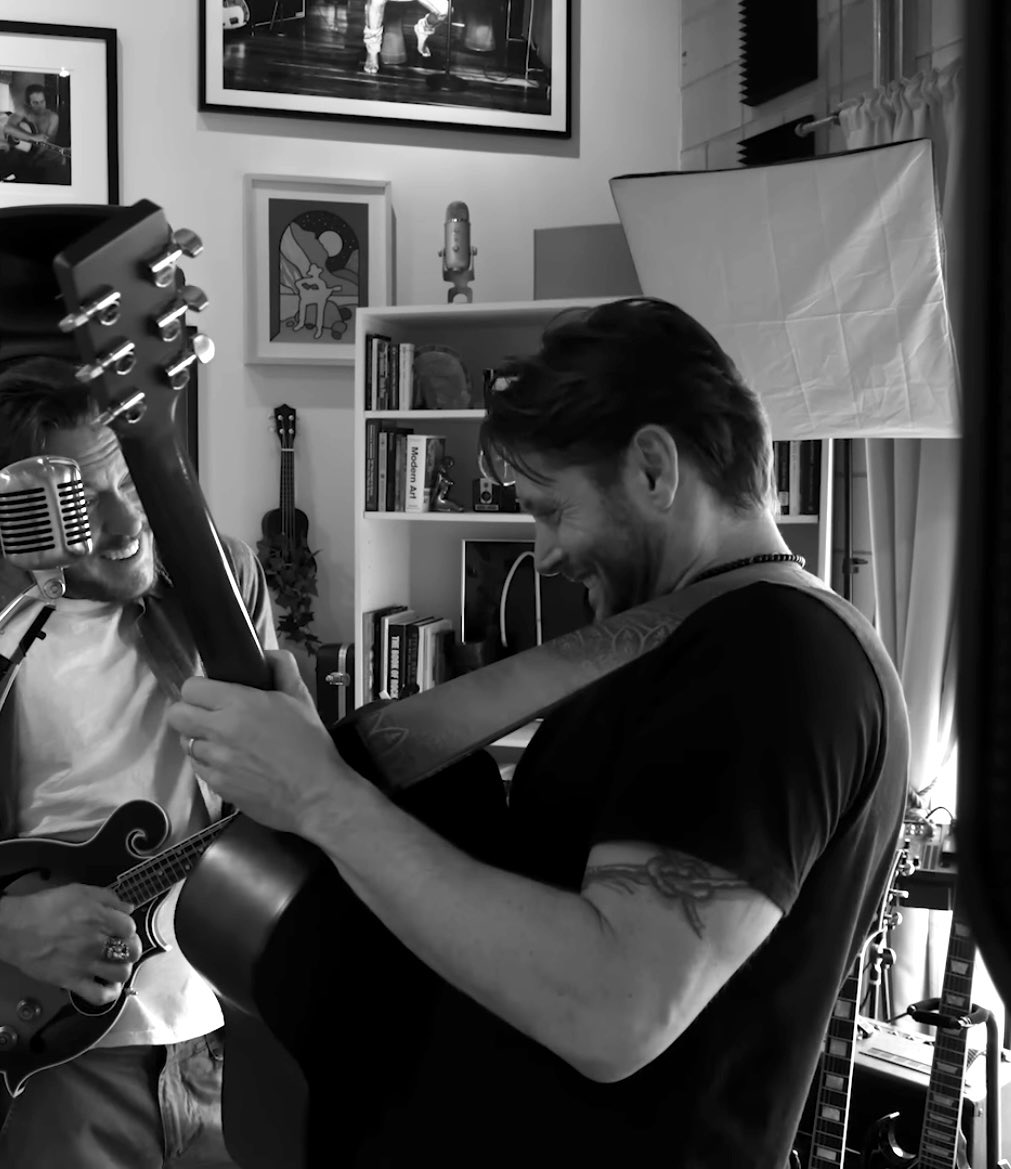 mika ᡣ𐭩 jib16 tweet media