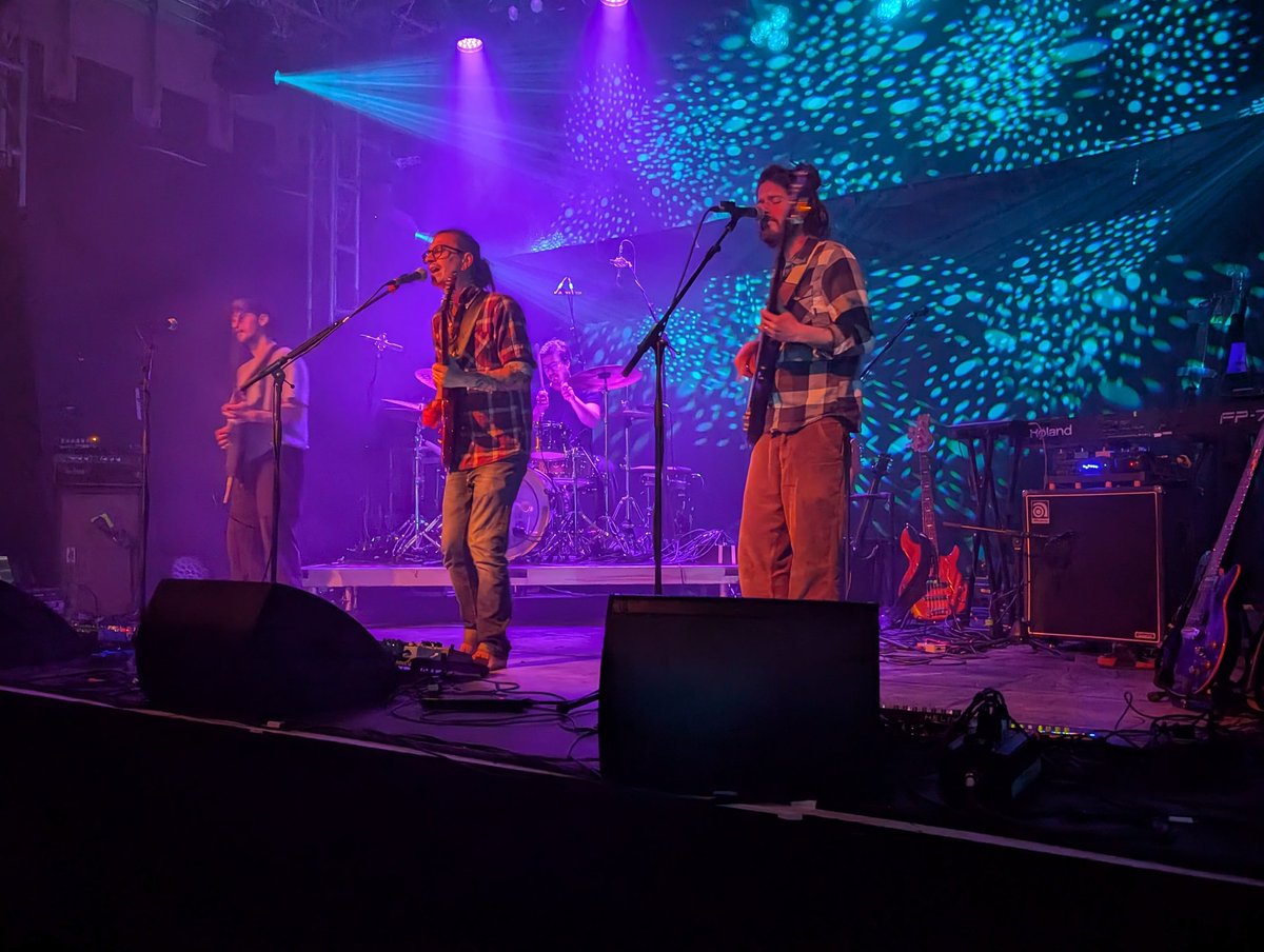 threetimesafool's tweet photo. Support was from HamaSaari on their first ever UK show, and I really enjoyed what I heard from them too!

#hamasaari https://t.co/bpVNoBQT60