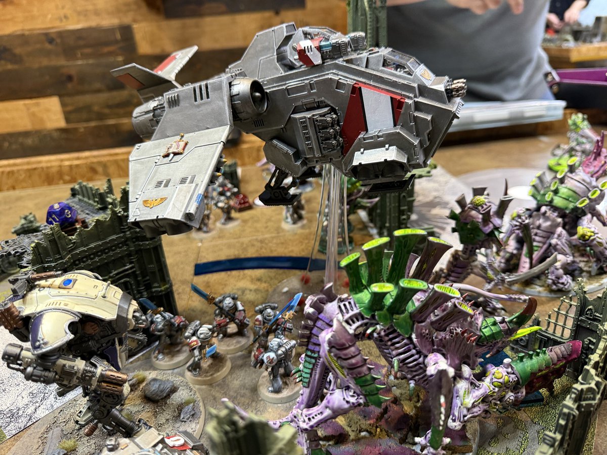 Maroshigechi tweet media