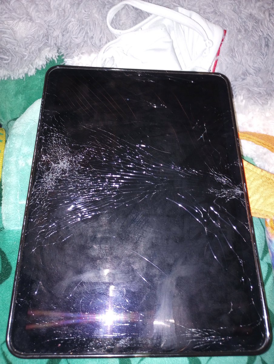 freaky mcfreakface tweet media