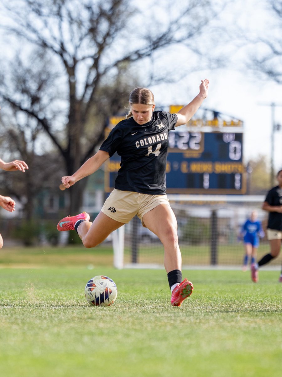 CUBuffsSoccer's tweet image. tied 0-0 at the half. 

#SideBeforeSelf //#GoBuffs
