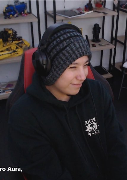 olcix566 tweet media