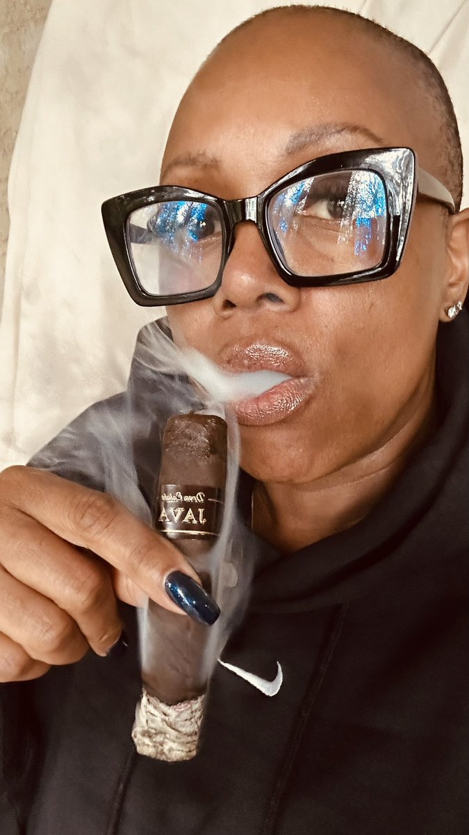 Casey Carter tweet media