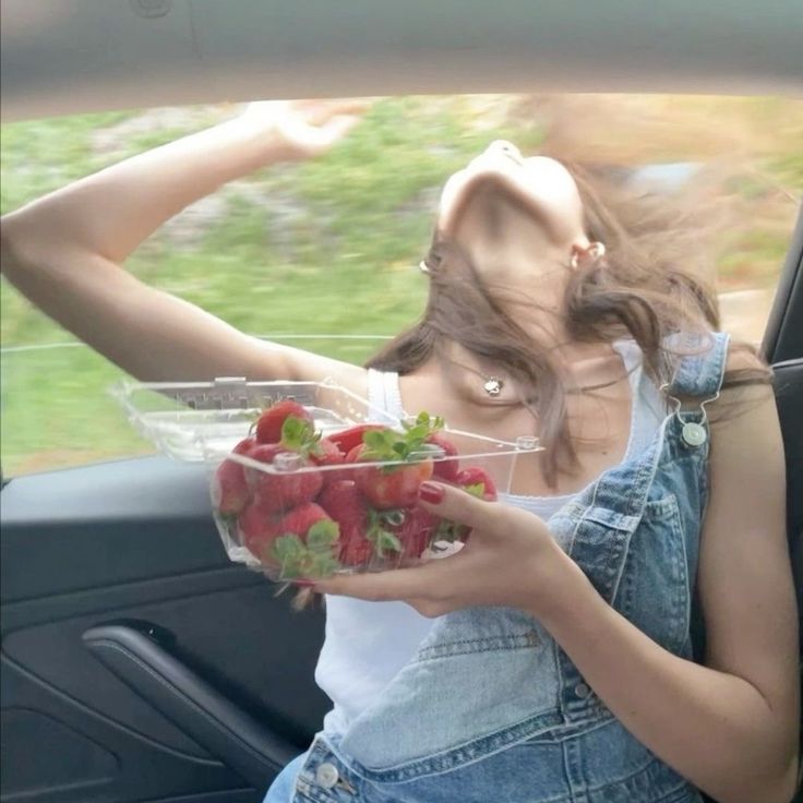 nekochea tweet media