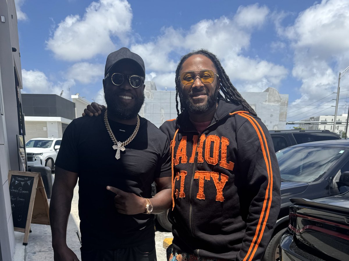 Omar Kelly tweet media