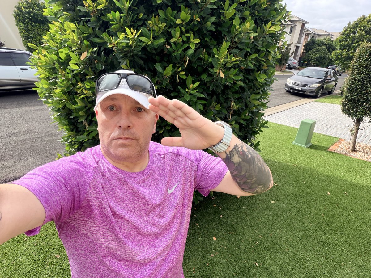 DavieBlue26's tweet image. Day 92 /123 fit for the holidays challenge!! 🫡Starting the day with 5k🫡 Happy Easter 🐣 Sunday people 🫡#2026challenge #MentalHealth #Kindness #ipaintedmywalk #supportothers #gearupspeakup #ConsistencyWins
