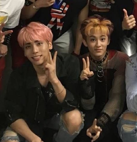 jonghyun pics🌙 tweet media