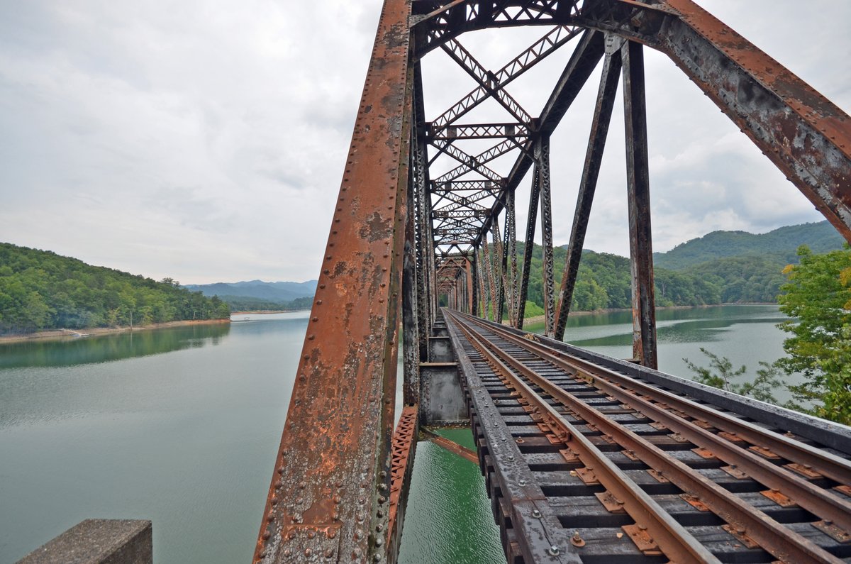 Explore Bryson City tweet media