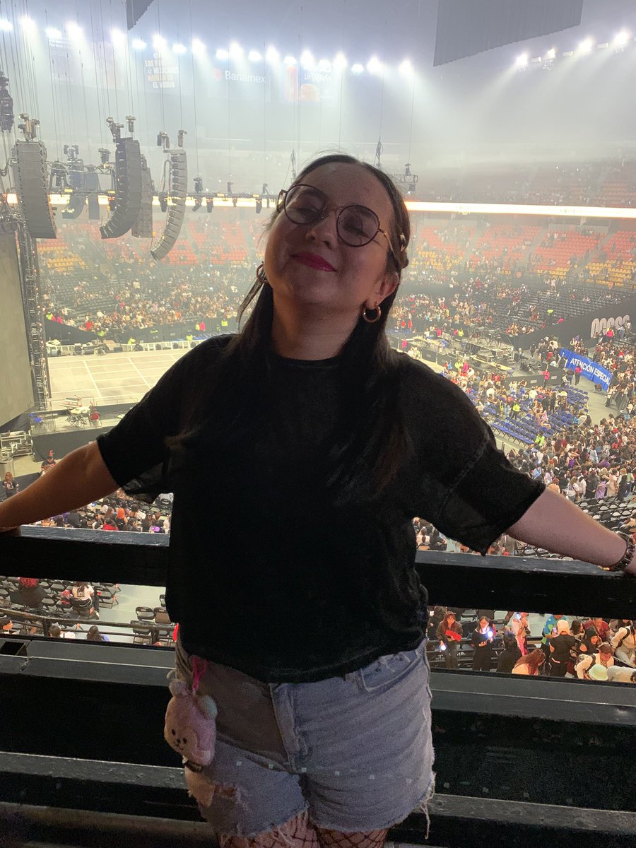 hudson williams’ bush ⁷ .✦ ݁˖ tweet media