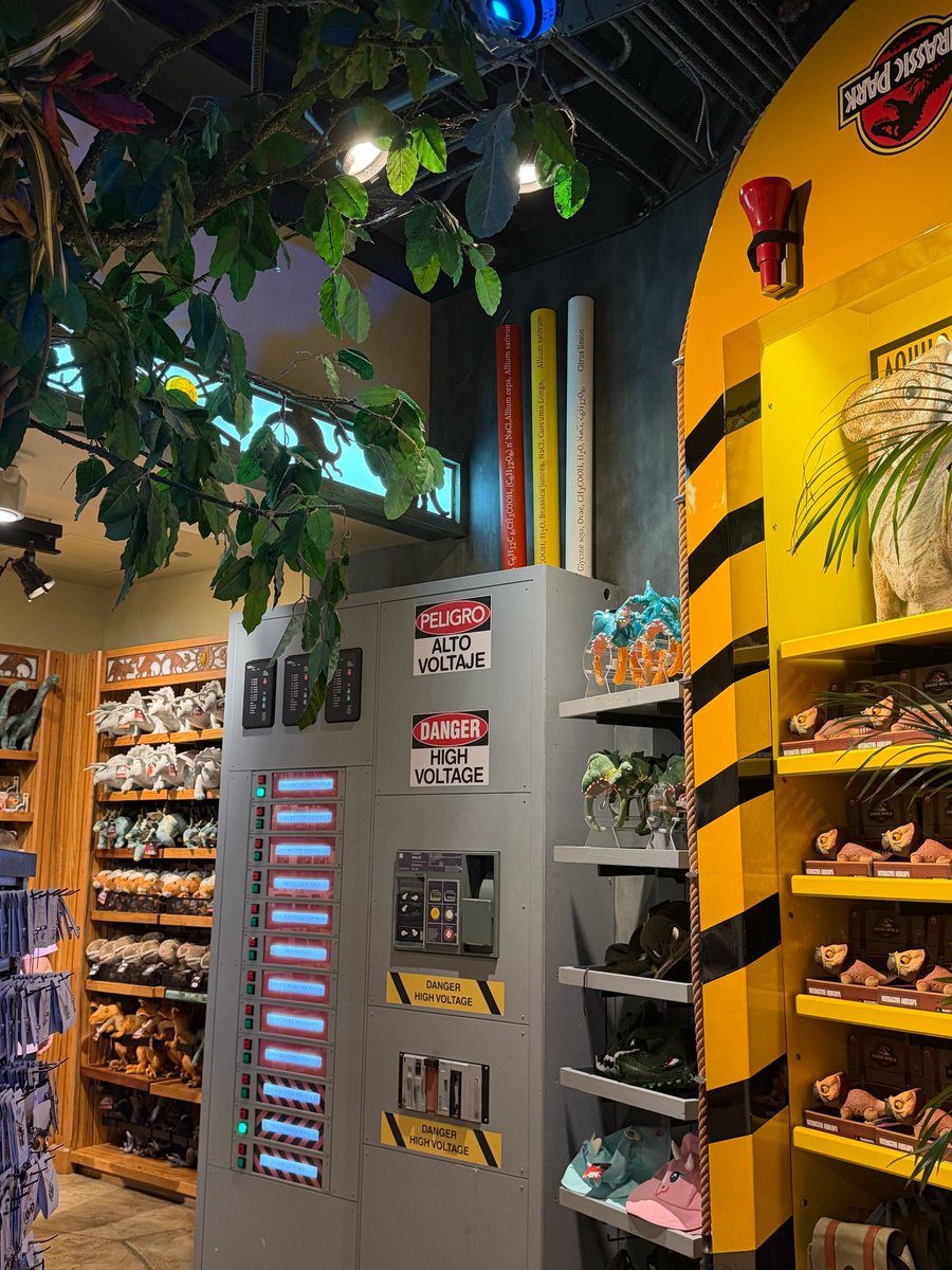 Attractions Magazine tweet media