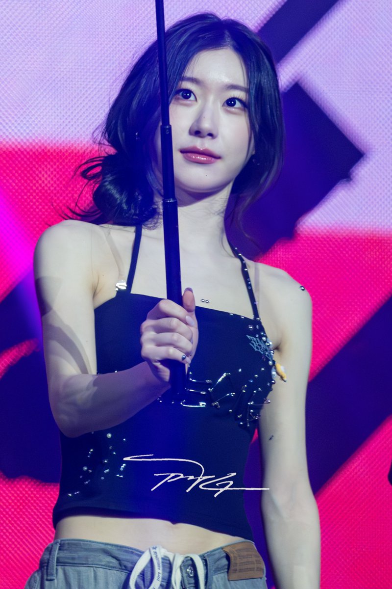 ITZY믿지 tweet media