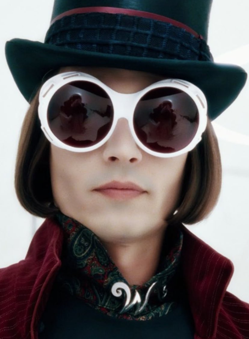 diegoRBB_'s tweet photo. @_maarigarciia @nachovalero_ Frustraciones? Jajajajaja tu te has visto un Martes Santo con las pintas de Willy Wonka? Jajajajajaja https://t.co/RIzOR5dvjM