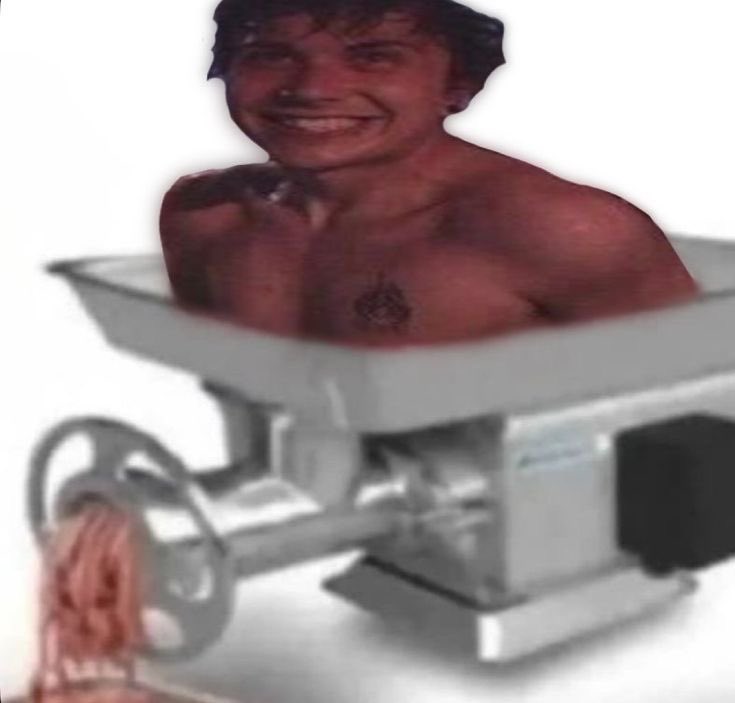 amyยฐ-ยฐ (mcr queens 8/9) tweet media