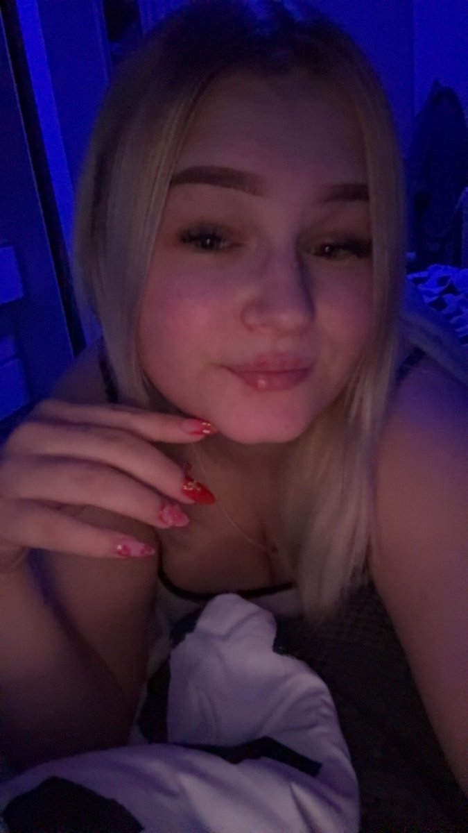 knotty_Gabby's tweet photo. Hey pookie don't miss out on my exclusive naughty videos 💋i give out the best baby 🐕 🐕🌹♥️ https://t.co/aCjJzsN05p