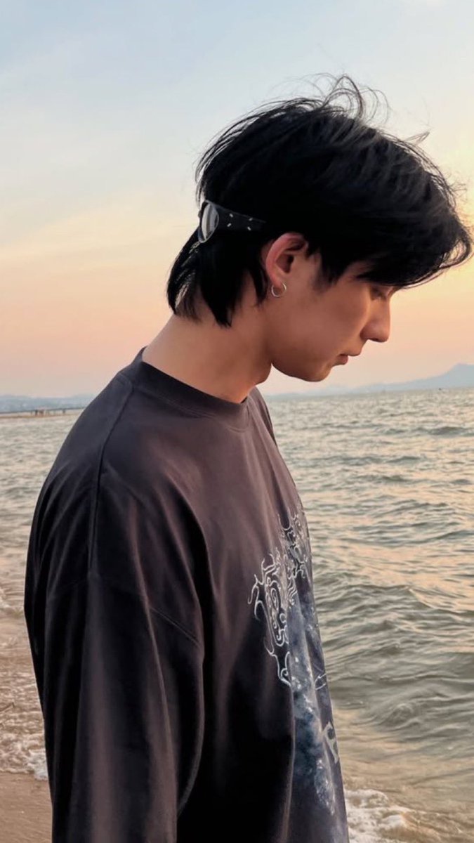 Long Showers _Noo_Ame_Brightvc ☮️🤍☀️🎵 tweet media