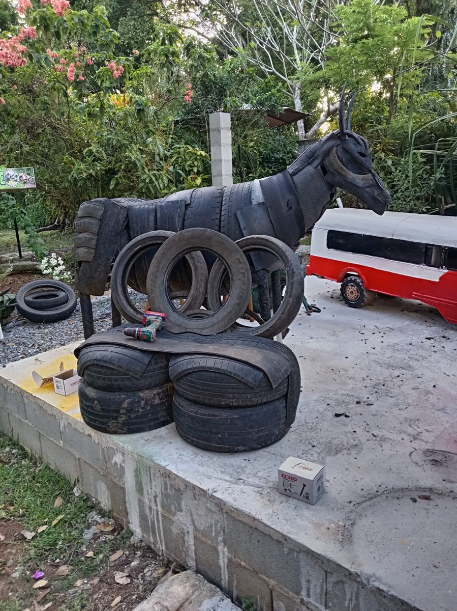 Minitruckart Arte y Reciclaje Romel Bravo tweet media