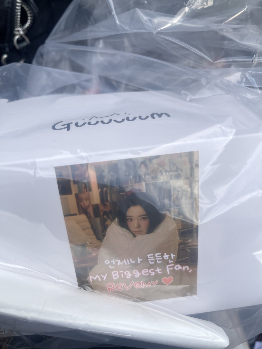 daphne➿ tweet media