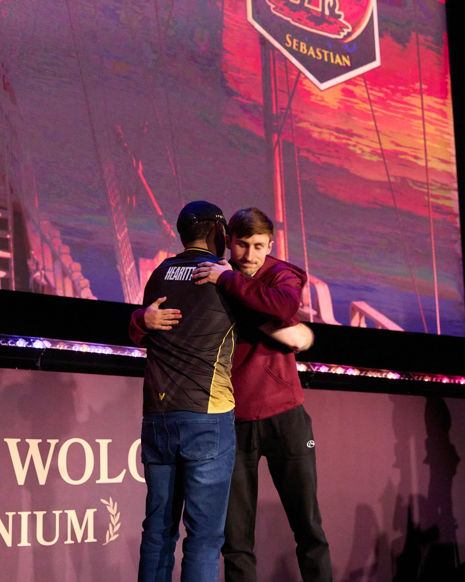 Sebastian_AOE tweet media