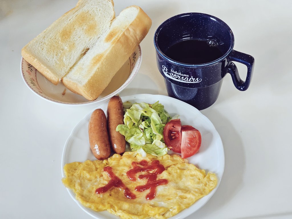 ( ﾏ ｺ ) tweet media